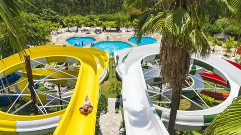 turis-thermas-imagem-galeria-atracoes-thermas-water-park-toboaguas-mais-radicais-de-sao-paulo-65b69f77888d1_1.webp